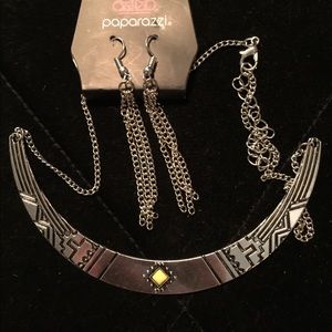 Paparazzi silver necklace/earrings